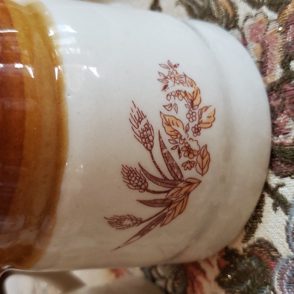 Set of 4 Wheat Measuring Stoneware - Picture 2 of 3